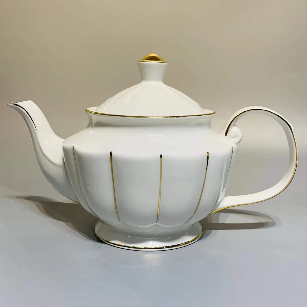 European Luxury Bone Porcelain Afternoon Tea Set Exquisite Gold Edge Ceramic Coffee Cup