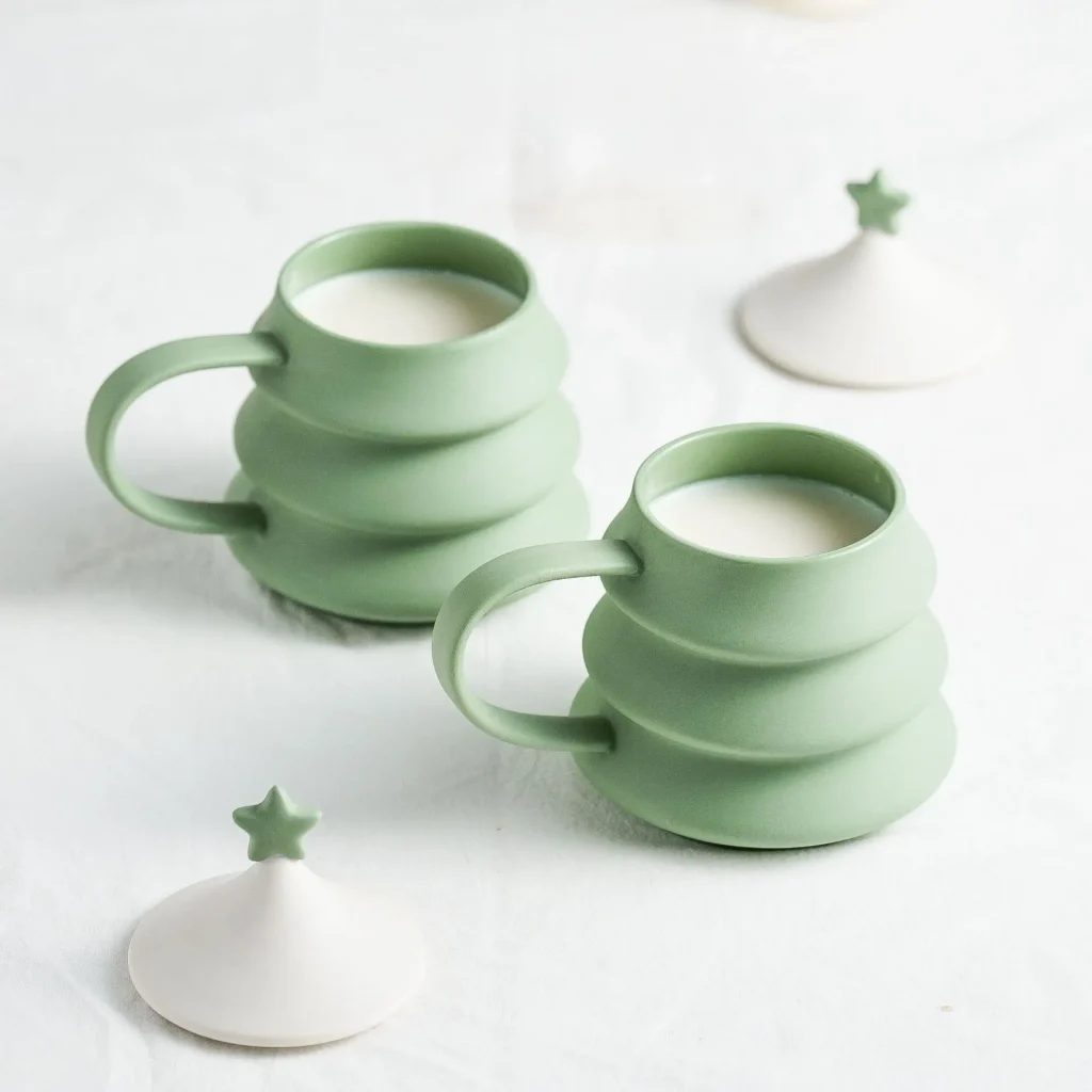 Creative Large Capacity Ceramic Christmas Tree Mug Solid Color Simple Design for Household Use-Low MOQ