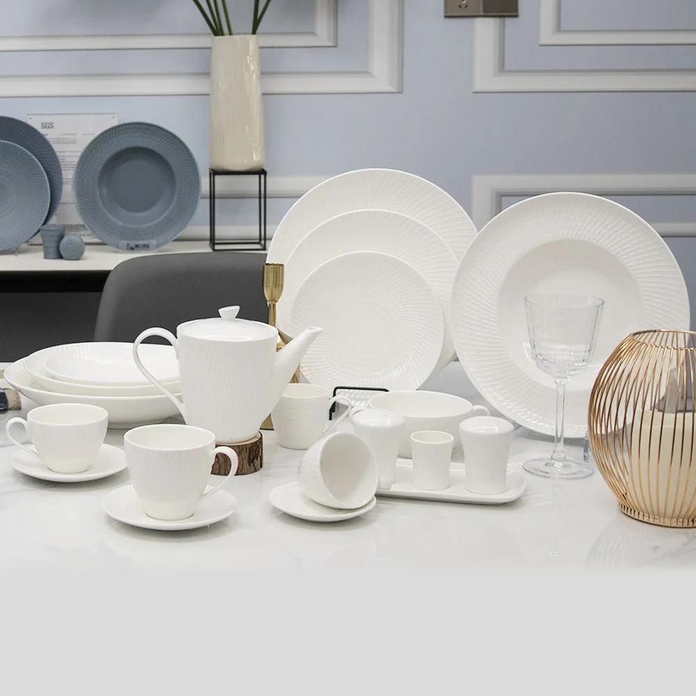 Оптовая продажа керамических белых тарелок, обеденных блюд, наборов посуды для ресторана отеля