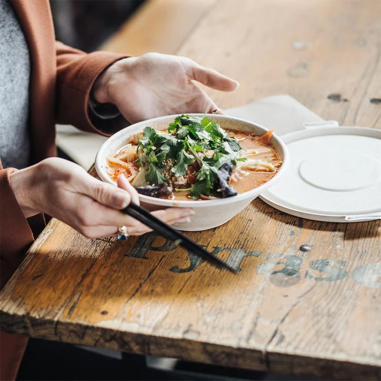 Изготовленные на заказ 500 мл 750 мл 32 унции экологически биоразлагаемые компостируемые одноразовые водонепроницаемые лапши для еды, сахарного тростника, жома, салатницы с крышкой