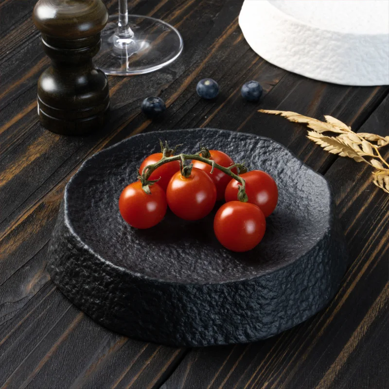 Черно-белая текстурированная керамическая тарелка, декоративная посуда, настраиваемая для использования в ресторане