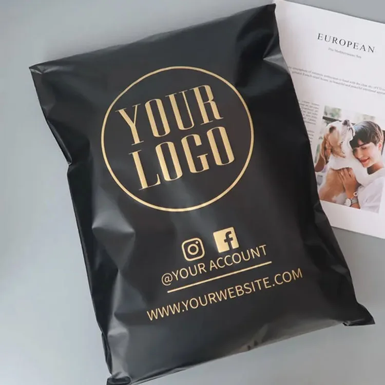 Черный дизайнерский глянцевый полиэтиленовый почтовый пакет с логотипом толщиной 2,5 мила из полиэтилена с печатным рисунком для одежды