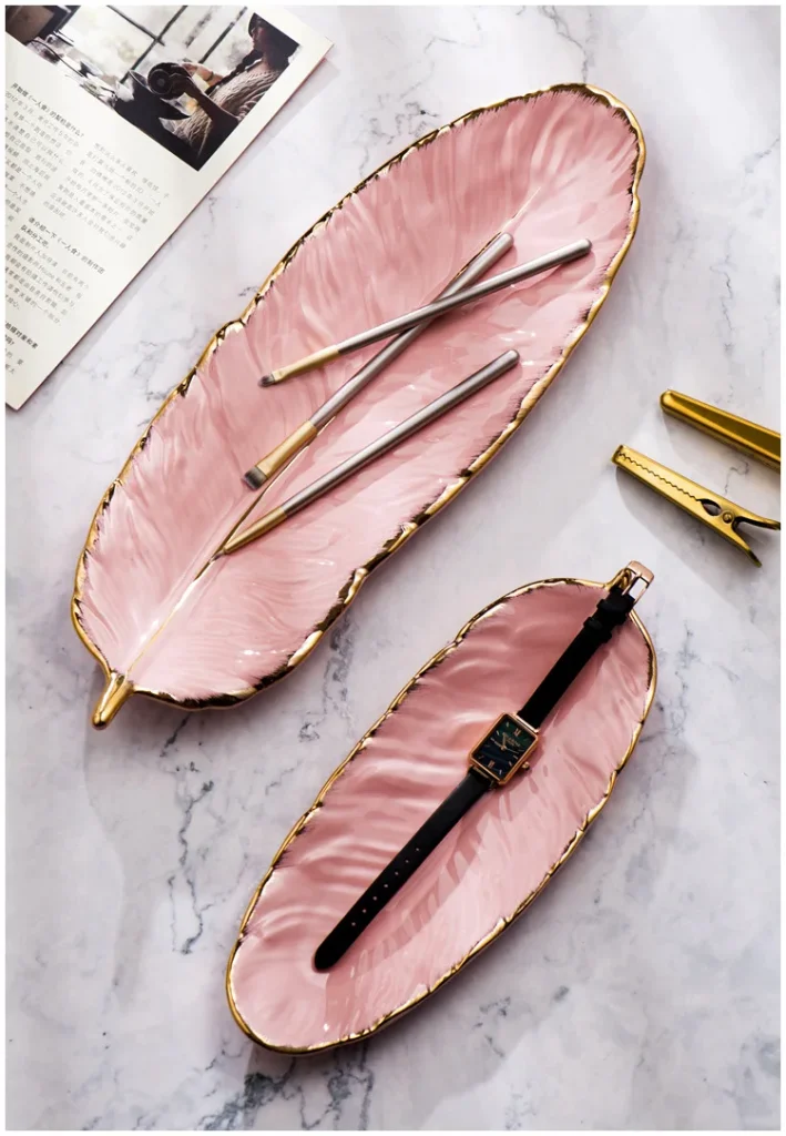 Phnom Penh Leaf-shaped Ceramic Trinket Storage  Creative  Dessert and Dinnerware Set Feather-Design Jewelry Plate