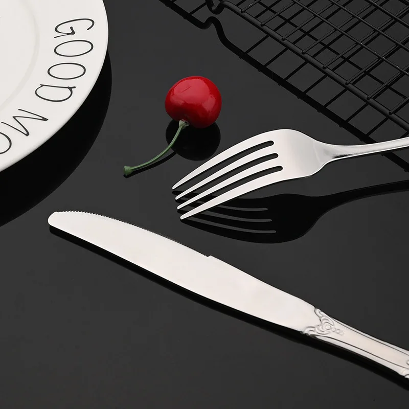 Luxury 5-Piece Stainless Steel Cutlery Set Hollow Silver and Gold Retro Western Tableware for Coffee Steak Knife Fork Spoon