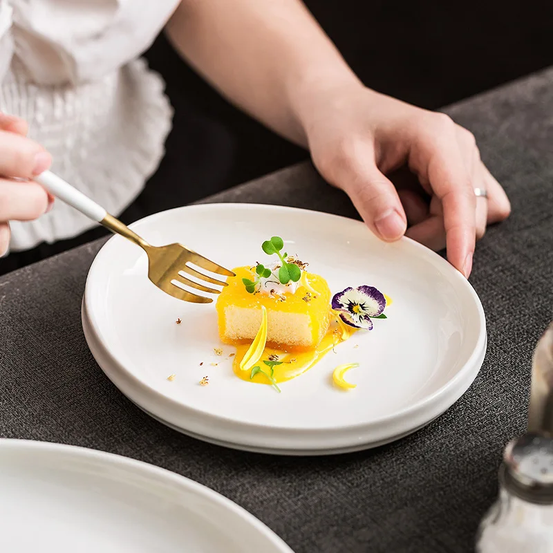 Sustainable Matte Ceramic Stoneware Dinnerware Japandi-Style Solid Pattern Restaurant Pasta Dishes Dessert Plates Party Use