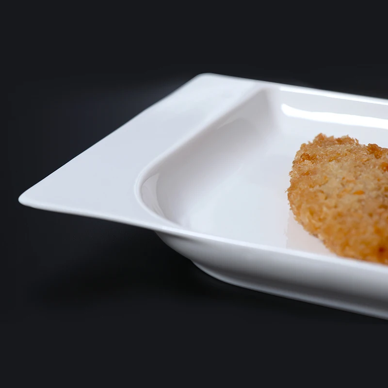 Набор белой фарфоровой посуды Наборы столовой посуды для авиакомпаний Керамические квадратные тарелки Набор тарелок для ресторанов