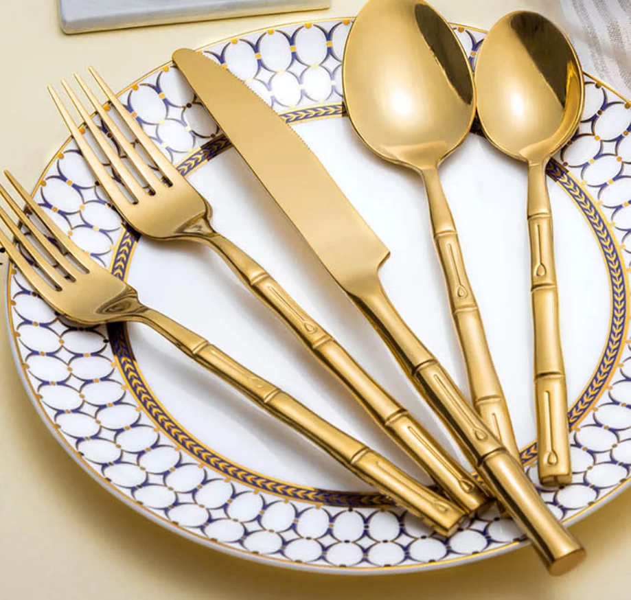 Кейтеринг, элитный ресторан, использованный бамбуковый дизайн, золотые столовые приборы из нержавеющей стали 18/10, набор столовых приборов