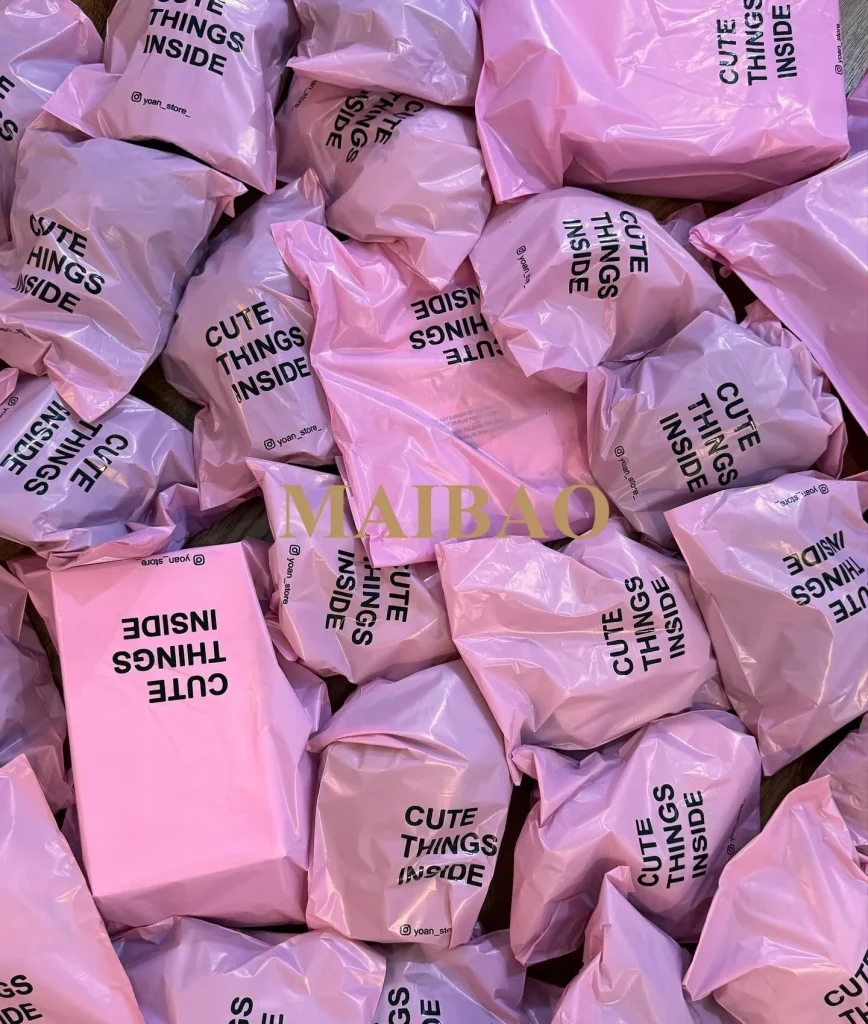 Сумка для экспресс-упаковки одежды, самоклеящаяся полиэтиленовая почта, курьерская почтовая машина с индивидуальным логотипом, водонепроницаемые полиэтиленовые пакеты для доставки