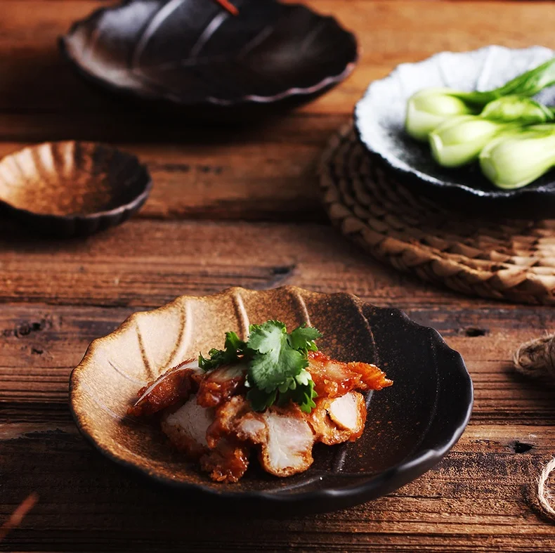 Сервиз посуды Круглые керамические тарелки с кружевными краями и узором в виде листьев для свадебной посуды с роскошными тарелками индивидуального дизайна