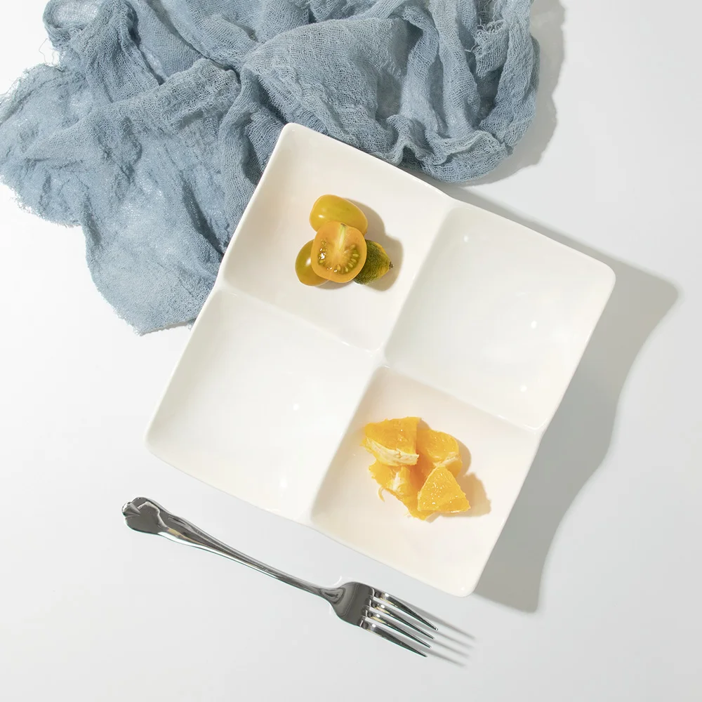 Тарелки с четырьмя отделениями, белые тарелки, столовая посуда, десертные керамические тарелки со змеей для ресторана