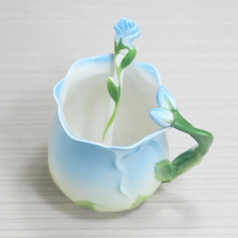 Hot Selling European Style Exquisite 3D Rose Flower Shape Mug Creative Large Capacity Ceramic Coffee Cup With Spoon