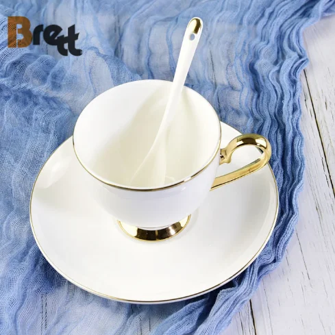 Королевский роскошный костяной фарфор с золотыми краями, свадебные сувениры, фарфоровая чашка для кофе, чая и набор блюдец