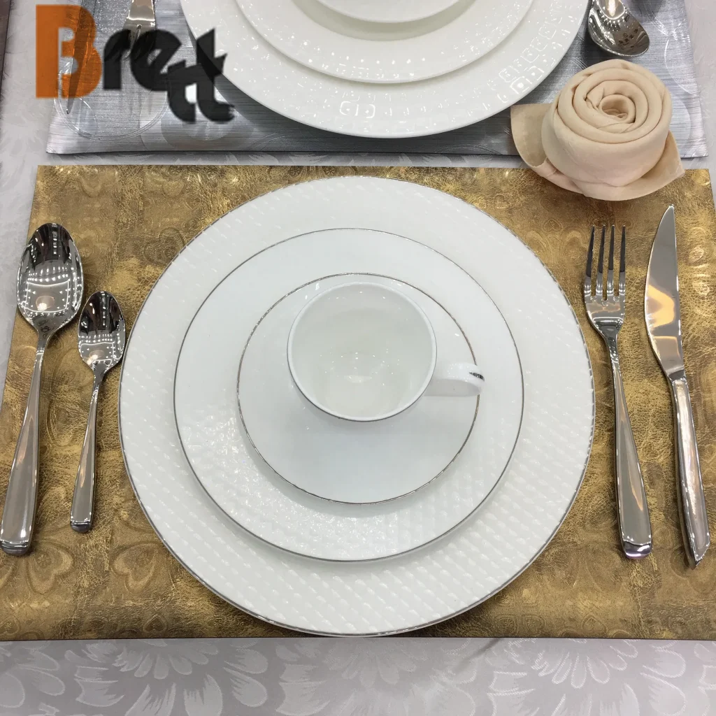 Свадебная посуда Brett Fine Bone China с серебряной золотой оправой