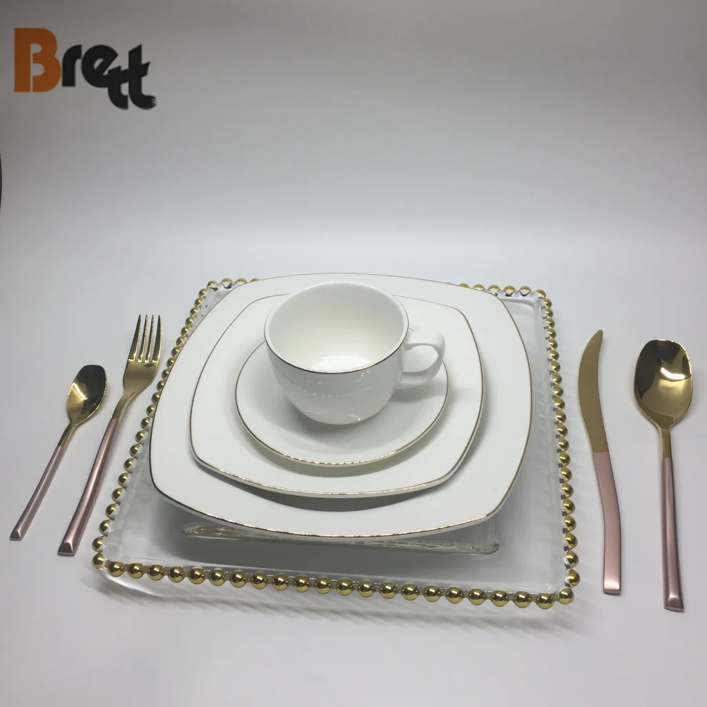 Свадебные керамические зарядные тарелки с золотой оправой, украшенные бисером, бокал для шампанского, чашка, квадратная круглая посуда для ужина, фарфоровая упаковка для отелей