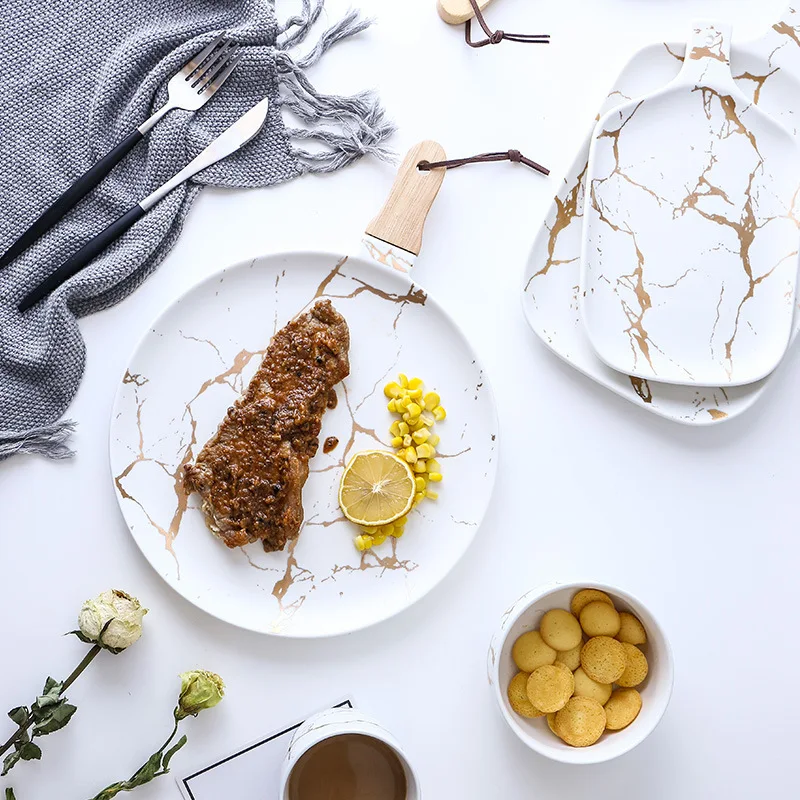 Бретт Ресторан Мраморная Матовая Золотая Керамическая Тарелка Обеденная Тарелка Пицца Паста Тарелка с деревянной ручкой