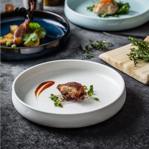 Бретт Скандинавская креативная керамическая посуда в форме шляпы Суповая тарелка Западные спагетти Черно-белые тарелки