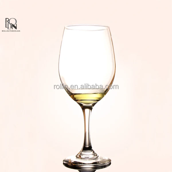 Различные трипы бокалов для отелей и ресторанов