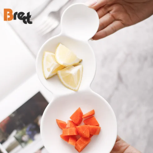 Необычная посуда, ресторанное отделение, сплошная матовая обеденная тарелка, черный фарфор