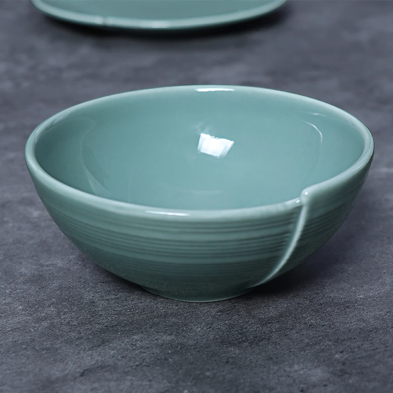 Китайская фарфоровая посуда 5-дюймовые миски Керамическая посуда неправильного дизайна Десертные миски Сервировочные блюда для ресторана