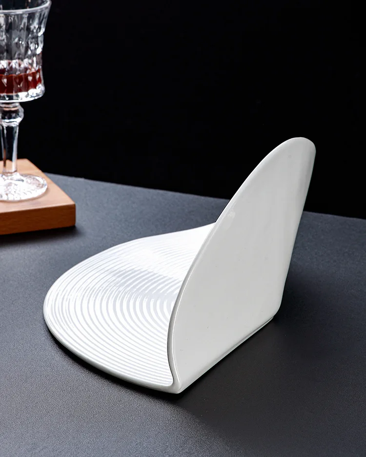 Novelty White Porcelain Dinner Plate Irregular Serving Ceramic Dishes for Restaurant for Party Tableware