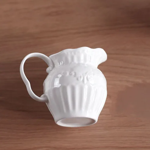European Relief Ceramic Coffee Milk Pot Ceramic Large Capacity Milk Pot Milk Cup
