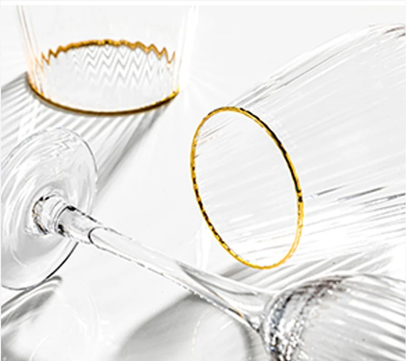 Элегантные винтажные бокалы для вина 12,5 унций с квадратным ребристым дизайном, набор из 4 пластиковых силиконовых бокалов для красного и белого вина, подарки для отелей