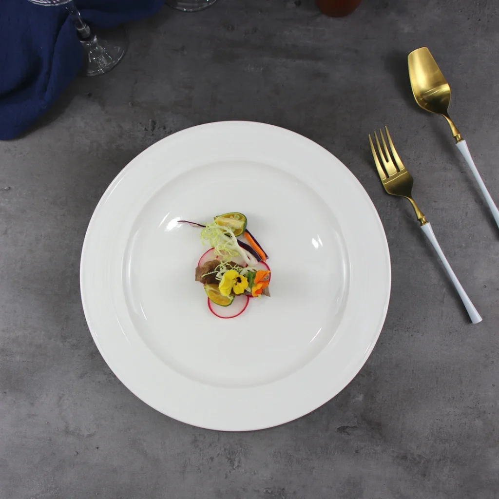 Китайский фарфоровый обеденный сервиз, новая посуда из костяного фарфора для отелей и ресторанов