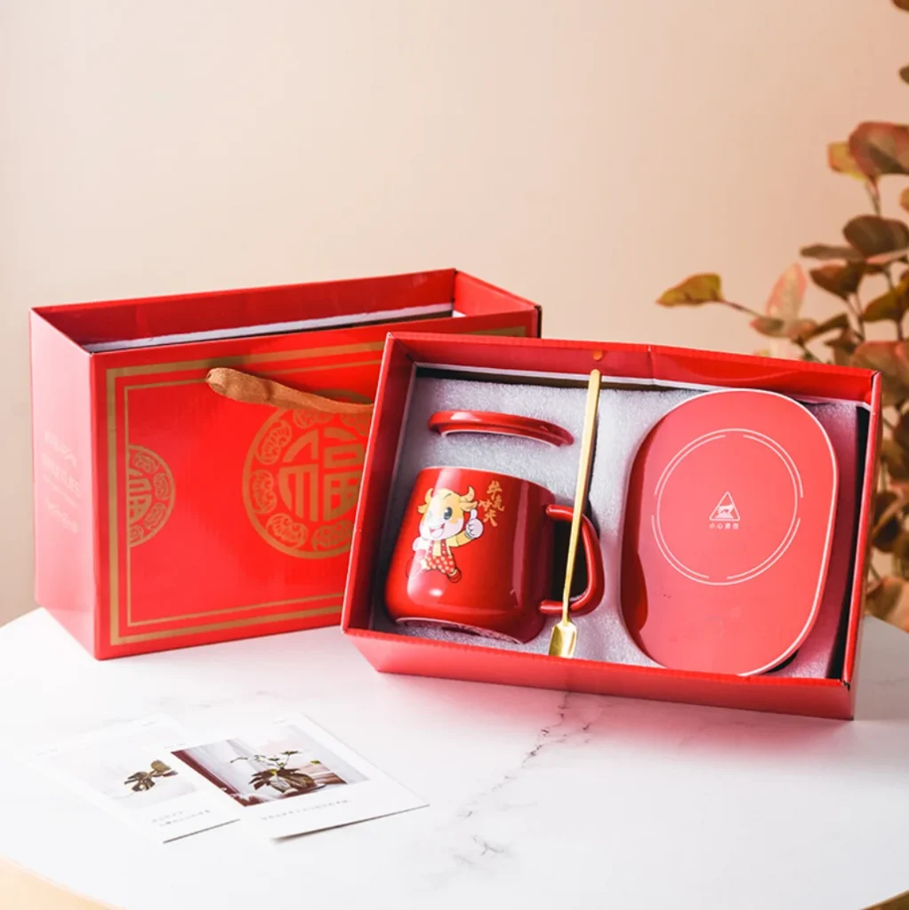 Рождественский подарок Бретта, керамическая розовая кофейная кружка, кружка с автоматическим подогревом, чашка с термостатом на 55 градусов