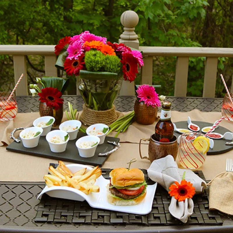 Новый дизайн белой фарфоровой тарелки с гамбургерами и картофелем фри для отелей и ресторанов