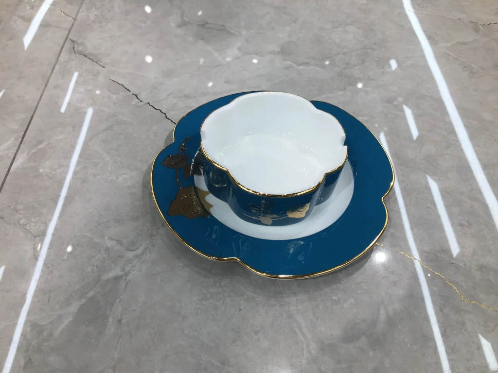 Черные керамические тарелки Brett для ужина в европейском стиле с золотой оправой, 8 дюймов, 10 дюймов, тарелки для ресторана в скандинавском стиле, тарелка для стейка