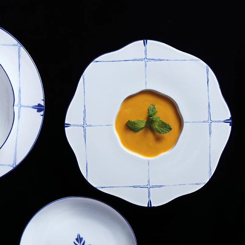 Поставщик отелей Ресторанные тарелки и миски Оптовая продажа Роскошная столовая посуда Набор столовой посуды из костяного фарфора Роскошный набор столовой посуды