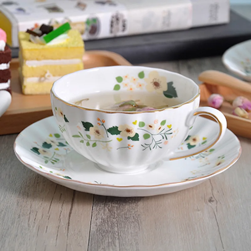 Modern Fancy  Home Coffee Cup and Saucer Set Small Refreshing Afternoon Tea Cup Floral Ceramic Pumpkin Cup and Saucer
