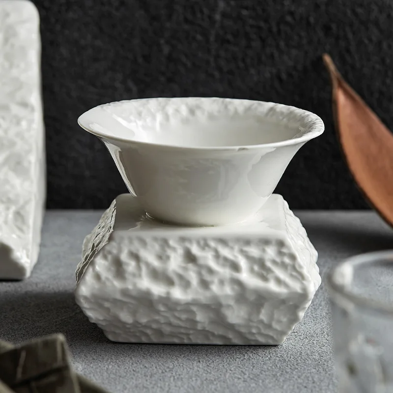 White Ceramic Bowl with Irregular Rock Pattern Eco-Friendly Hotel Dinner Soup Salad Dessert Cold Dish Unique Artistic Design