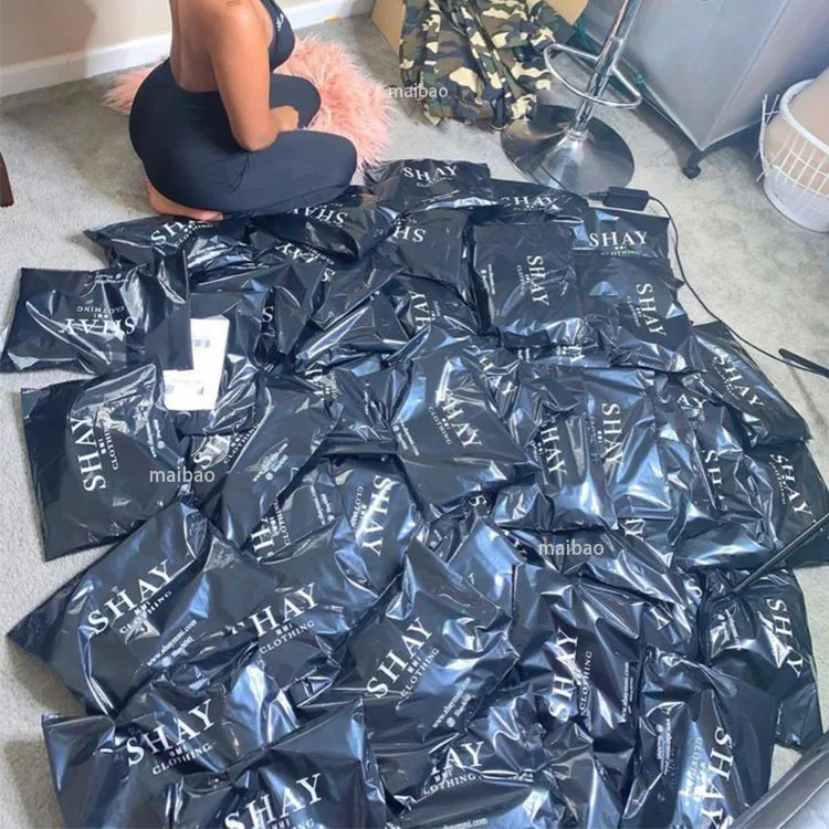 Частная маркировка экологически чистые компостируемые черные футболка для упаковки рассылки для одежды для одежды на заказ биоразлагаемой Poly Mailer