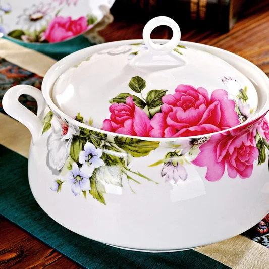 Wholesale Jingdezhen Ceramic Tableware Floral Bone China Tableware Bowls and Plates Set