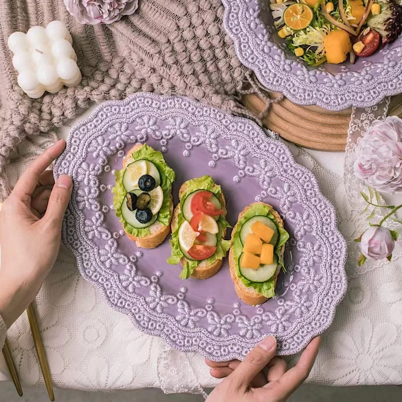 New Baroque Relief Ceramic Tableware European Style Retro Bowls Plates Exquisite Dinner Plates Wholesale Suitable Microwaveable