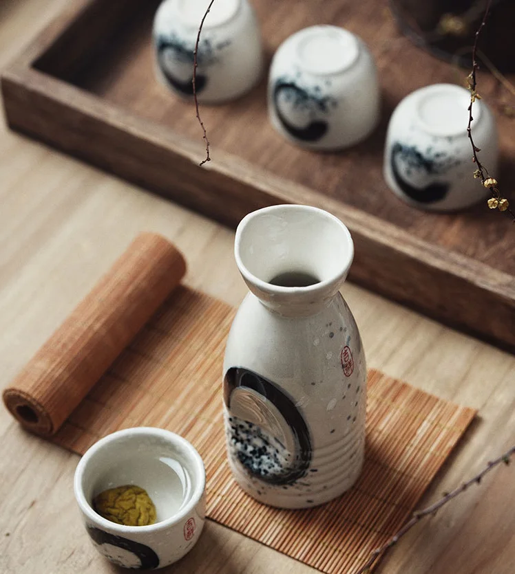 Exquisite Japanese Style Ceramics Sake Cup Sake Pot Japan Wine Cup Bottle Retro Sake Set