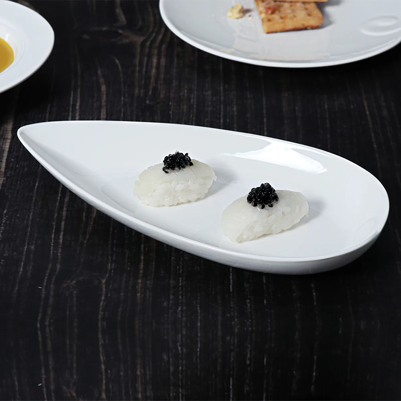 Поставщик отелей Керамическая посуда Посуда Белые тарелки Столовая посуда для ресторана Фарфоровые тарелки для кафе