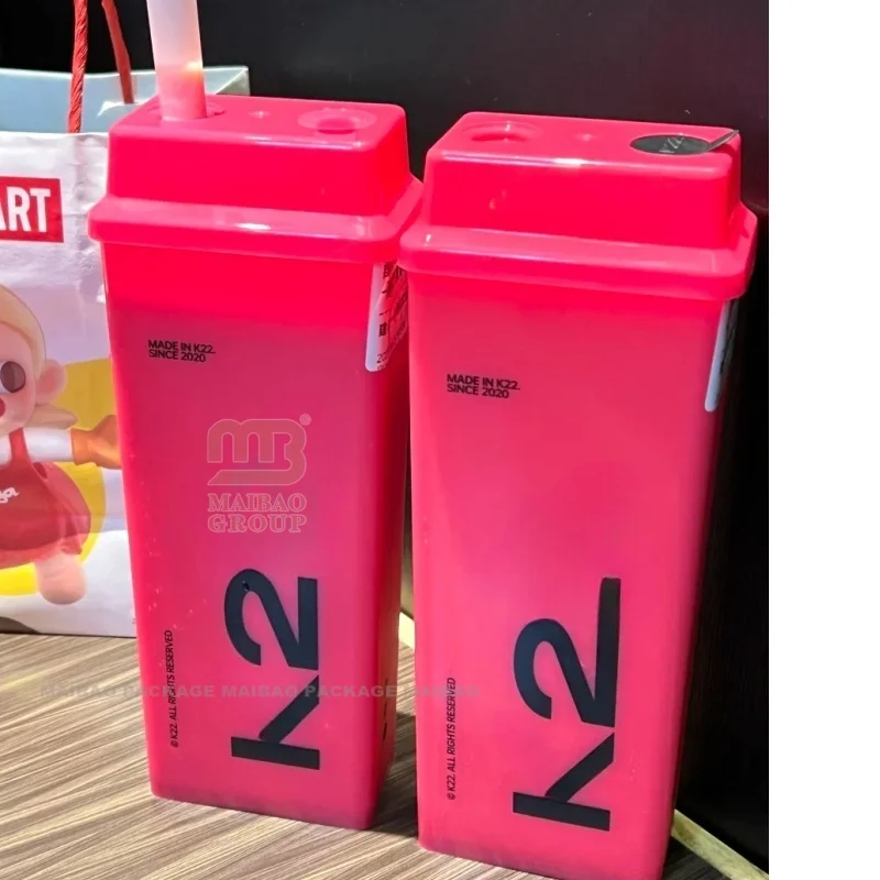 Пустая пластиковая бутылка с индивидуальным логотипом для воды, кофе, чая Боба, пластиковые бутылки для сока на 8 унций с крышкой, 400 мл, 500 мл, квадратная пластиковая бутылка