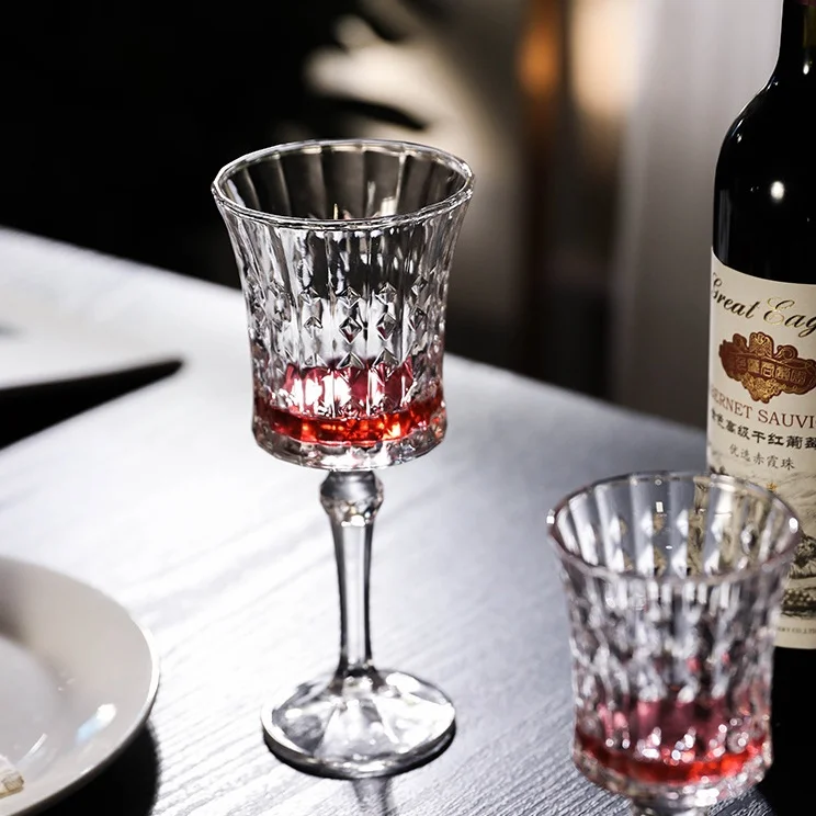 Бокал для красного вина, винтажный бокал, оптовая продажа, роскошный французский рельефный вырез, ретро, европейский, элегантный, с бриллиантами, для банкета, ребристый кристалл