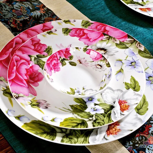 Wholesale Jingdezhen Ceramic Tableware Floral Bone China Tableware Bowls and Plates Set