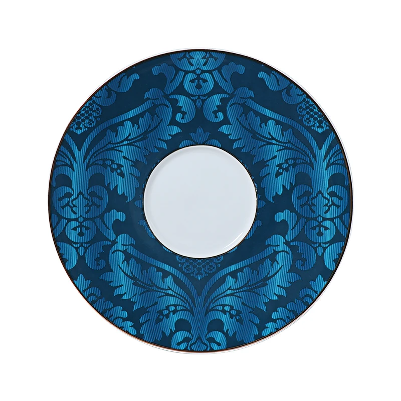 Фарфоровая овальная супница из костяного фарфора, роскошная золотая наклейка, миска для супа с крышкой для банкета в отеле