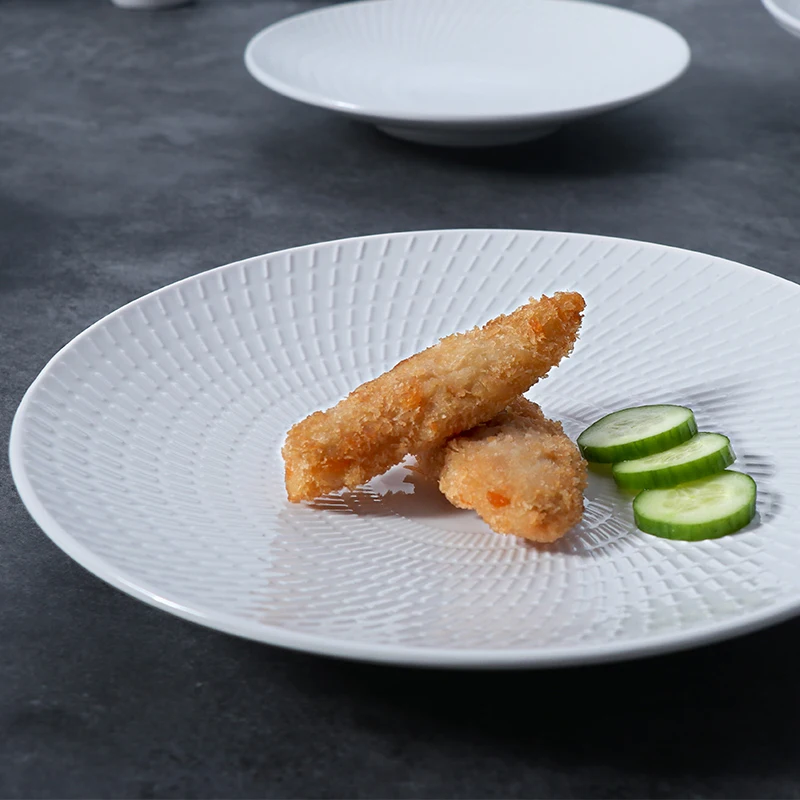 Поставщик отелей Гуанчжоу Белые обеденные тарелки Изысканная столовая Керамическая тарелка для вечеринок Белая фарфоровая тарелка на заказ для ресторана