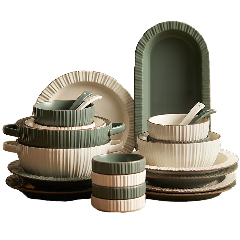 Luxury Tableware Set Wholesale Blue White Round Oval Under Glazed Ceramic Tableware Dine Dinner Ware Set for Wedding